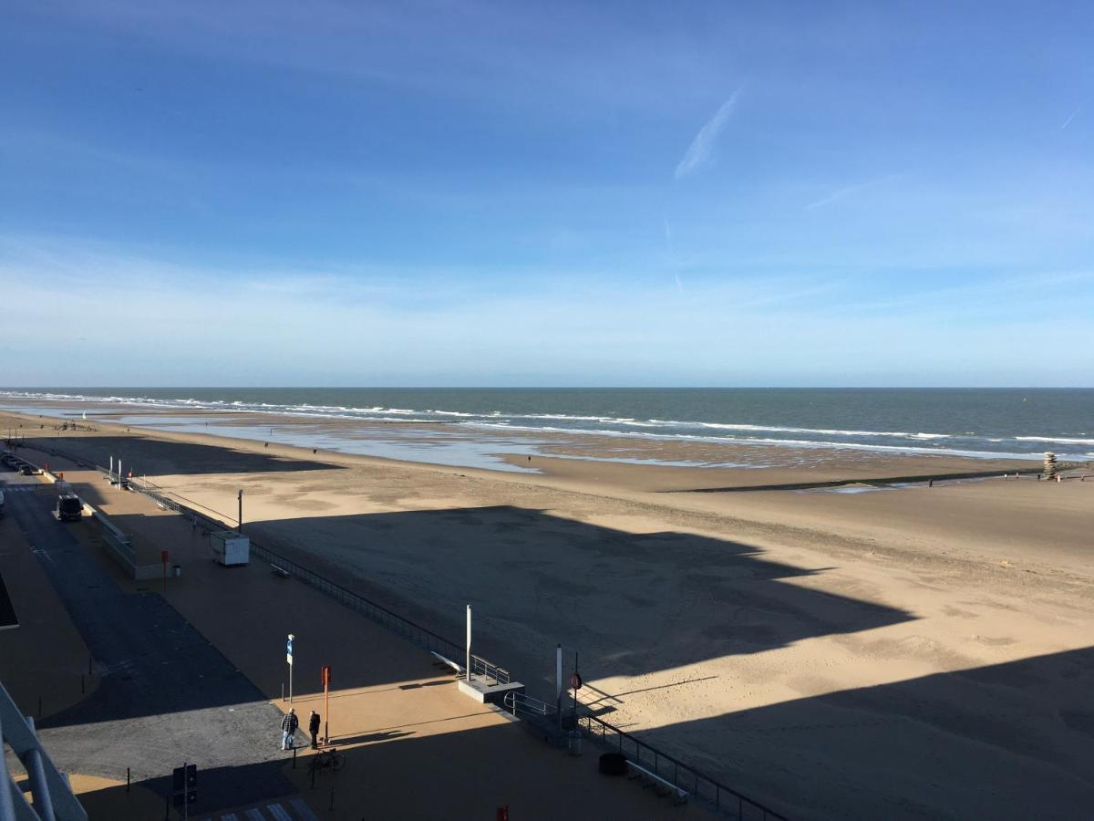 Apartment 4 Pers Met Frontaal Zeezicht & Prive Zwembad *
